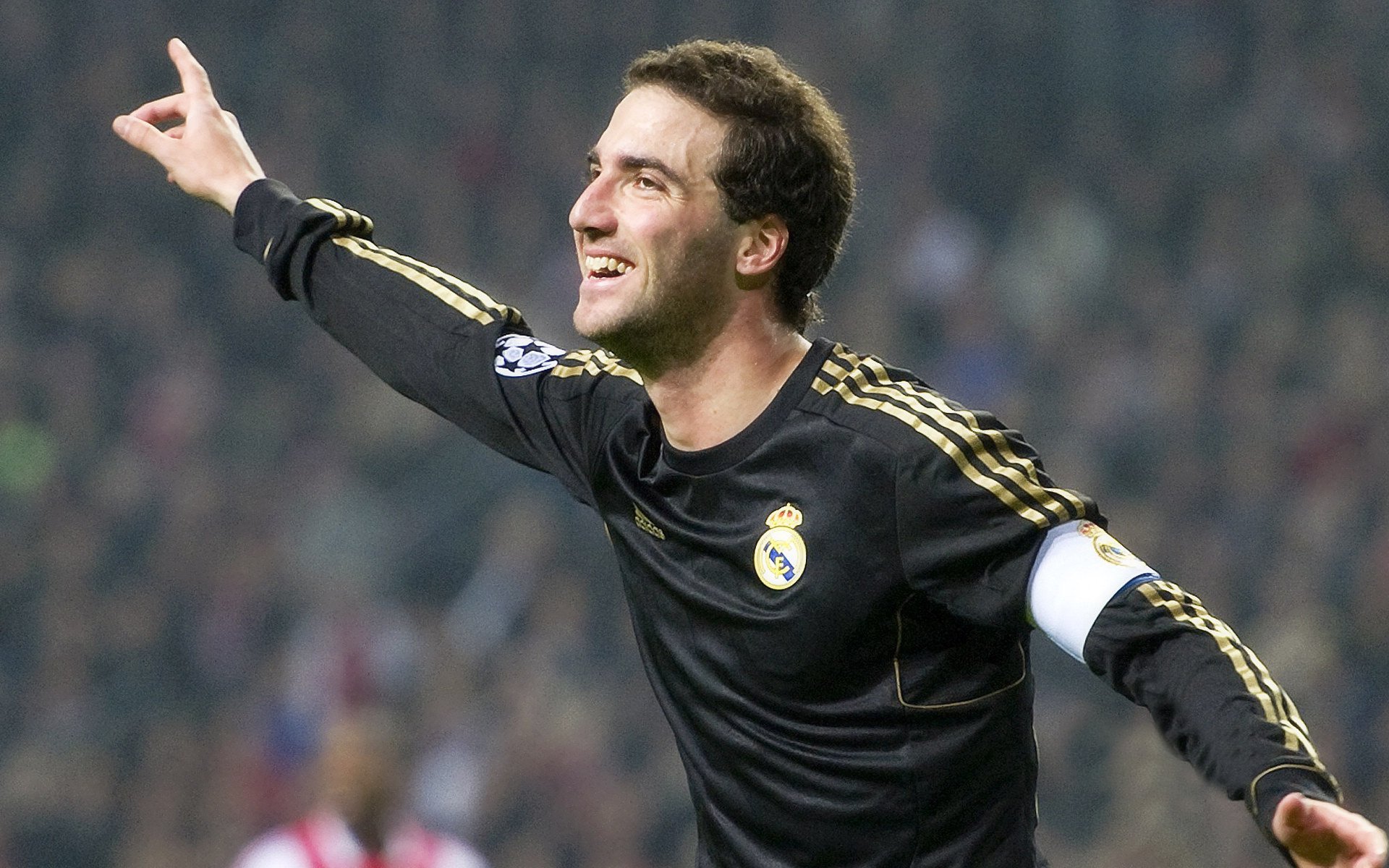 电竞最新战报！阿根廷队迎战法国队，压哨绝杀，引爆全场观众欢呼